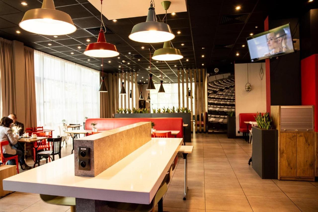 Ibis Stare Hotel 2*